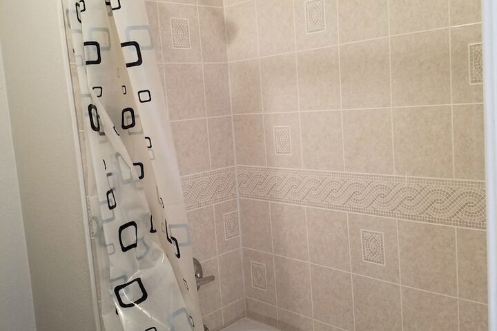 Room 16 of 32