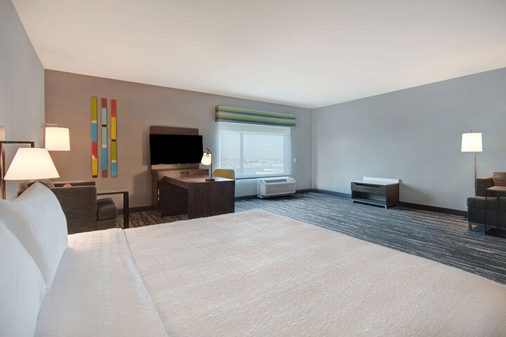 Hampton Inn & Suites Ontario Rancho Cucamonga