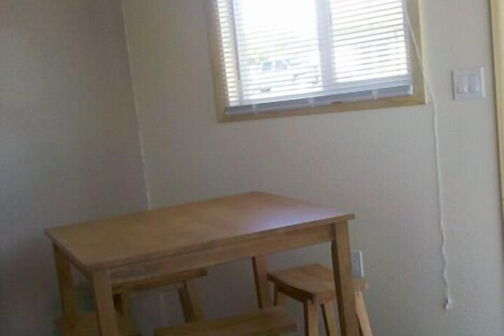 Room 11 of 14