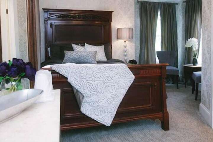 Room 40 of 46