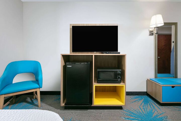 Room 49 of 57