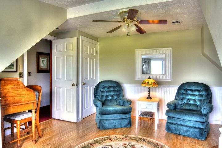 Los Gatos Bed & Breakfast
