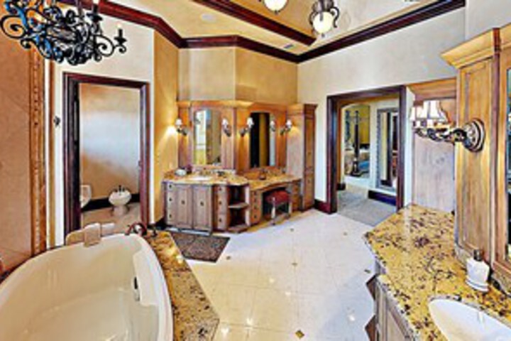Tierra Verde St. Petersburg Waterfront Estate by Techtravel