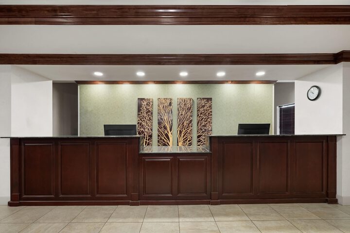 La Quinta Inn & Suites by Wyndham Savannah Airport - Pooler
