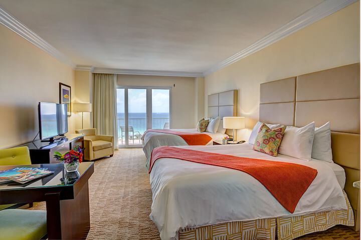 Sea View Hotel Bal Harbour, on the Ocean