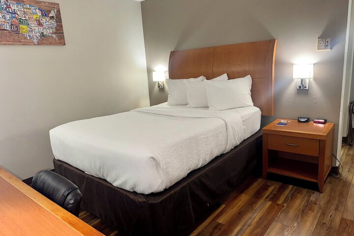 Room 20 of 39