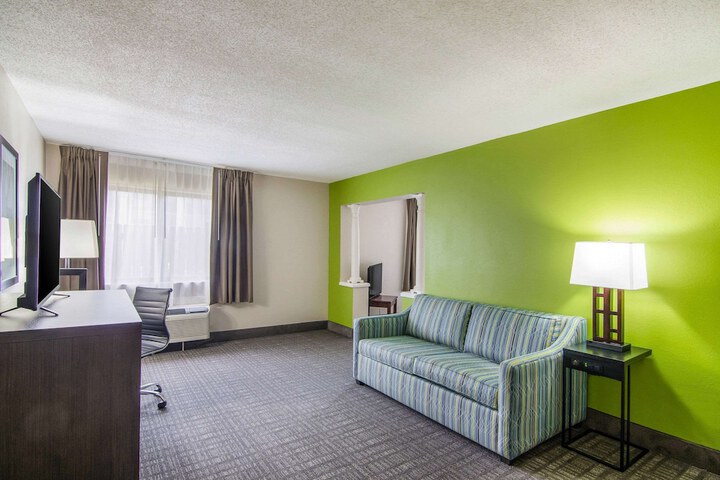 Quality Inn near University of Mobile