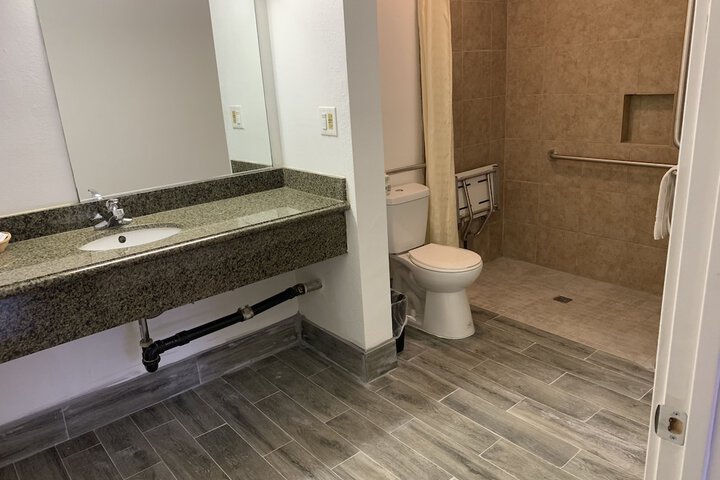 Room 16 of 22
