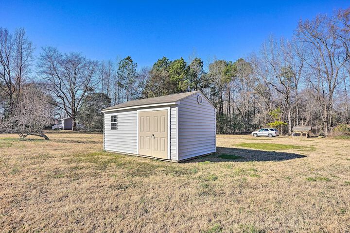 Prince George Getaway Near Historic Sites!