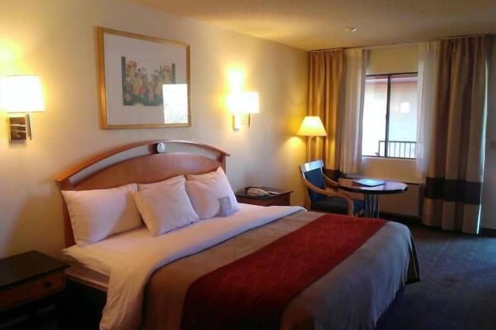 Room 29 of 37