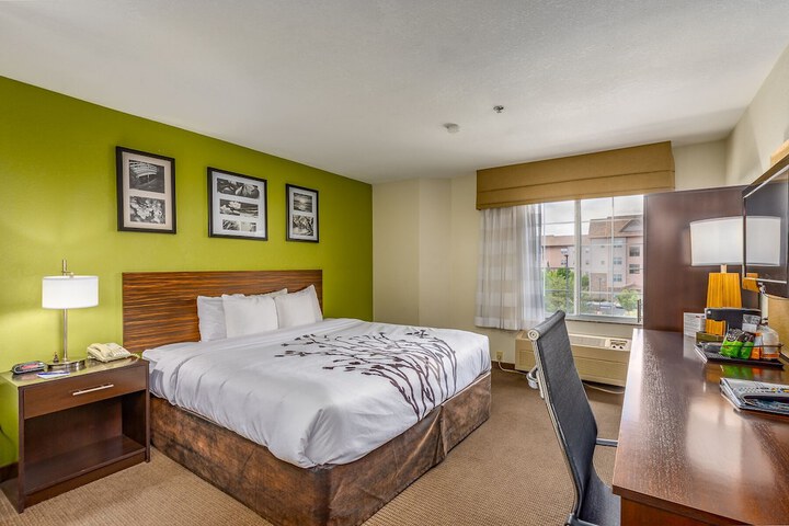 Room 42 of 58