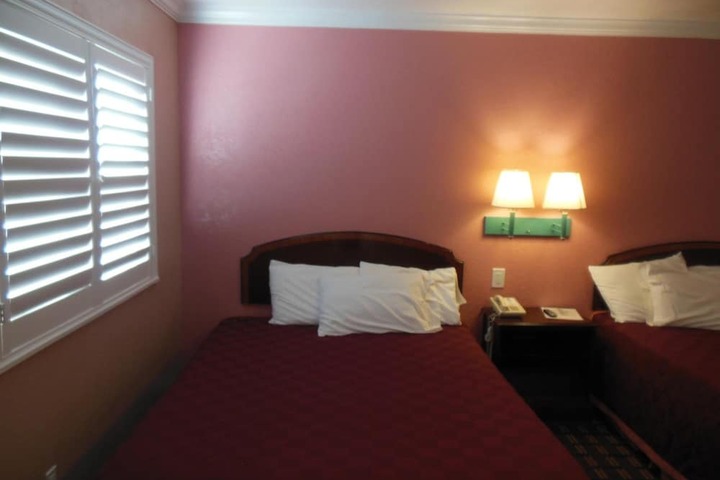 Room 39 of 48