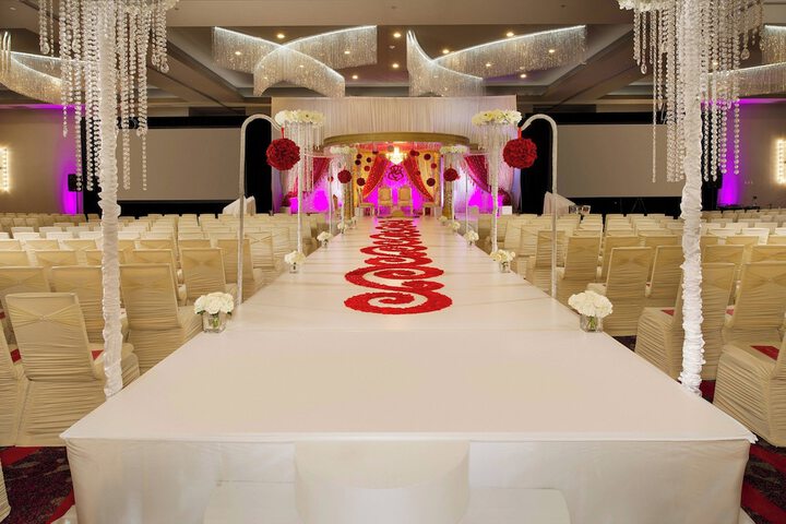 Ballroom/Hall 32 of 36