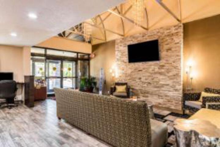 Hotel Cornelius Lake Norman