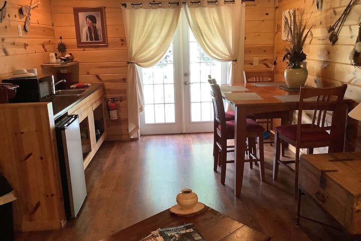 Nacoochee Valley Lodge