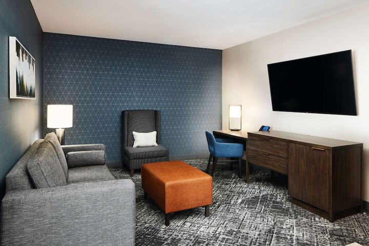 Room 22 of 65