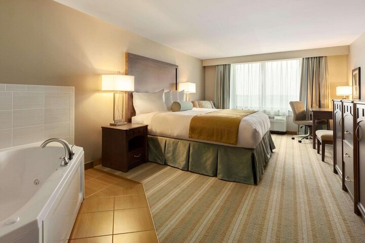 Room 15 of 30