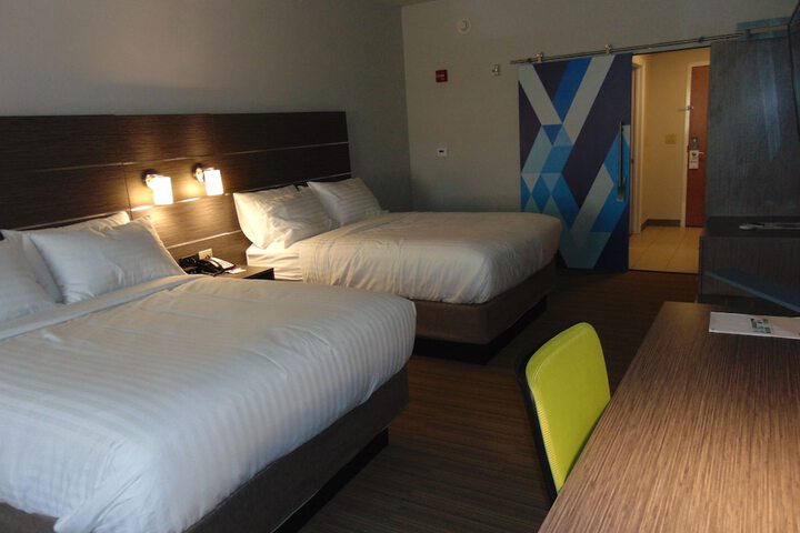 Room 16 of 42