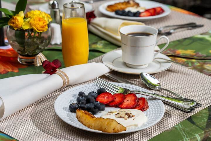 Breakfast/Coffee Service 32 of 48