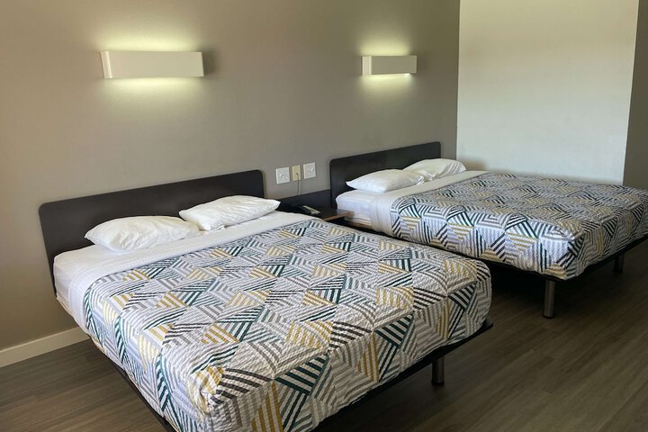 Room 14 of 19