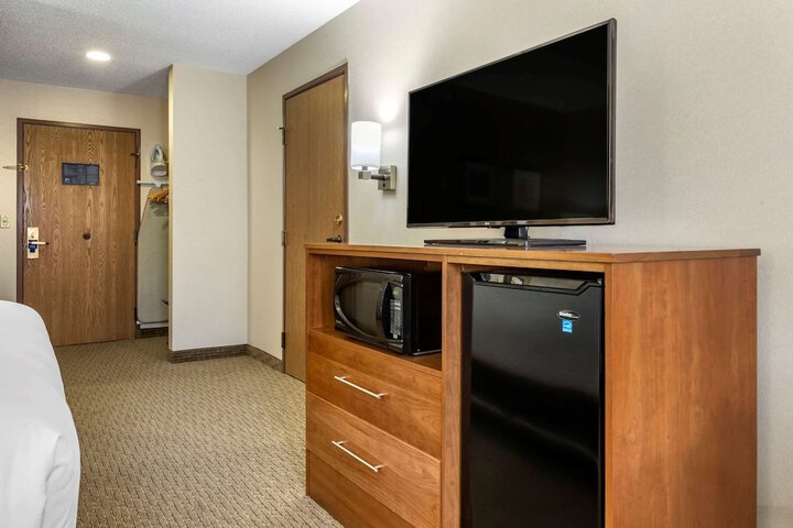 Room 7 of 43