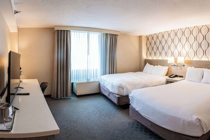 Room 19 of 54