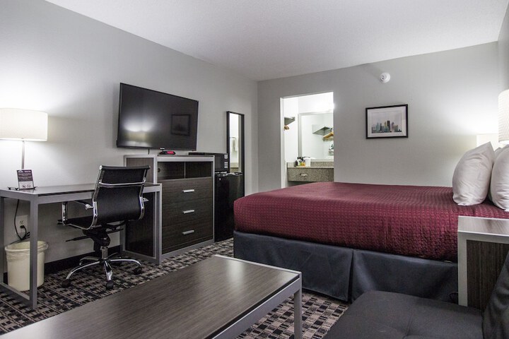 Room 17 of 25