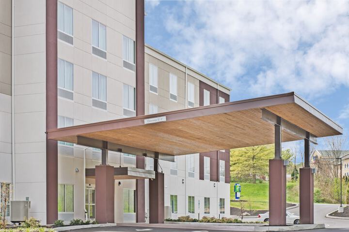 Hotel 3 of 43