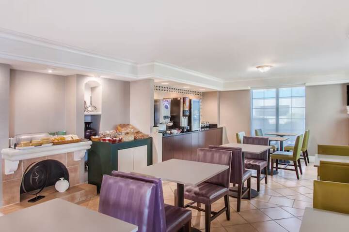 Breakfast/Coffee Service 16 of 16