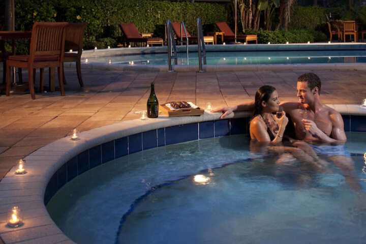 Pool 10 of 104