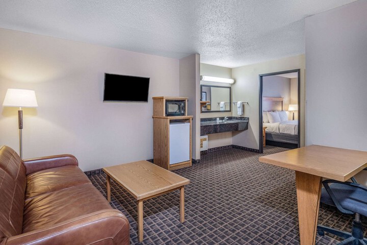 Room 40 of 81