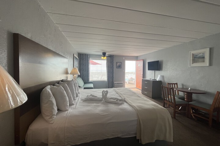 Room 18 of 30