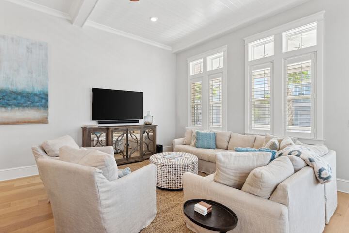 Prominence on 30A by Panhandle Getaways