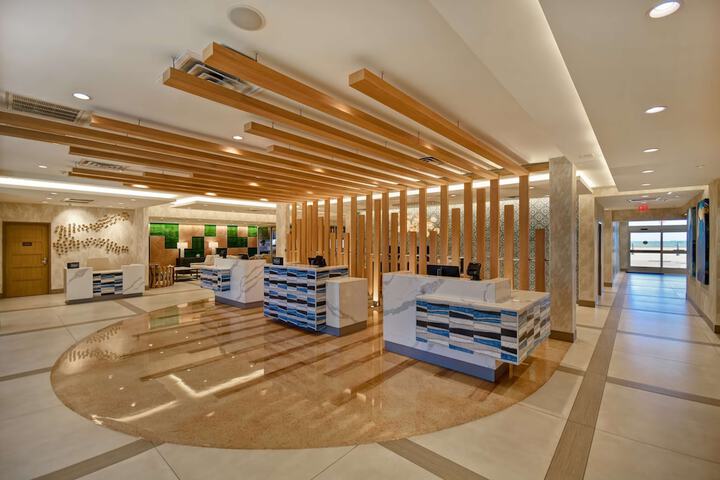 DoubleTree by Hilton Virginia Beach Oceanfront South