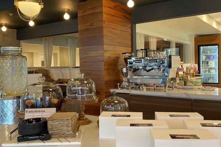 Kompose Boutique Hotel