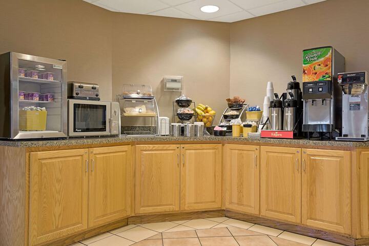 Breakfast/Coffee Service 30 of 36