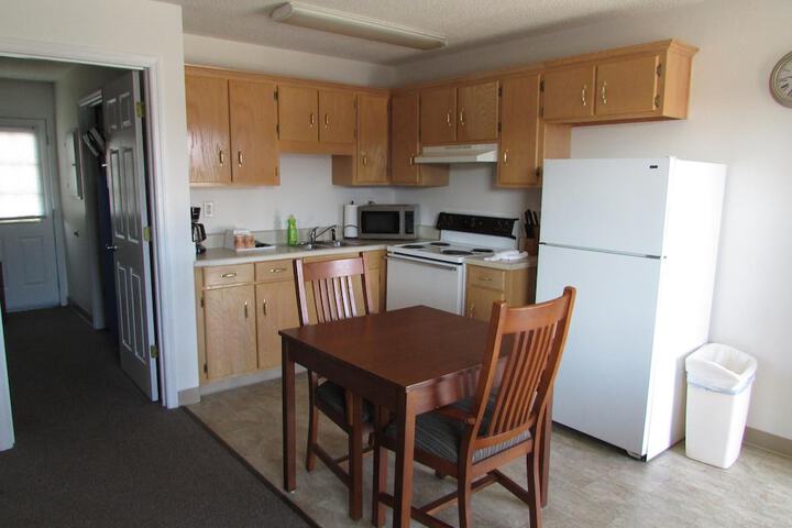 Douglas Inn & Suites