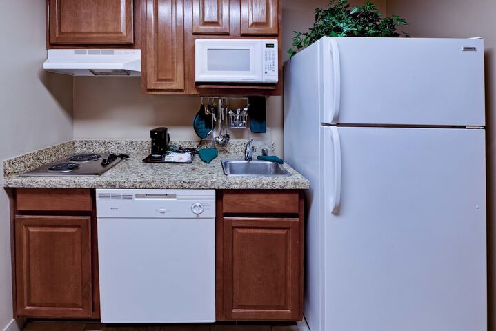 MainStay Suites Addison-Dallas