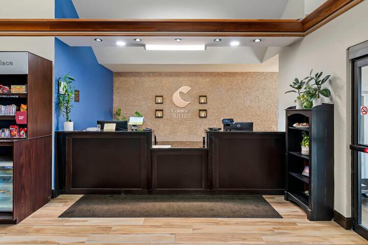Comfort Suites St. Charles - St Louis