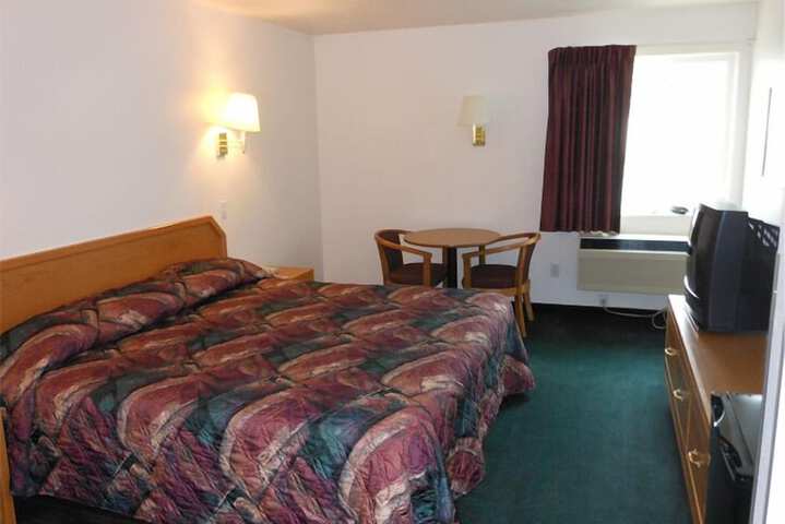 Room 12 of 24