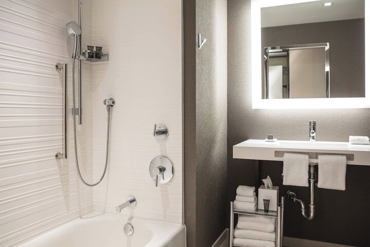 AC Hotel by Marriott San Jose Downtown