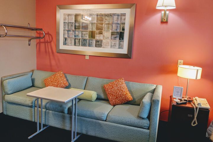 Room 9 of 26