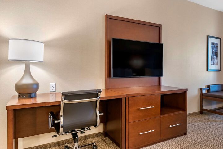Room 18 of 27