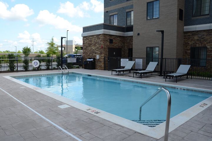 Pool 4 of 49