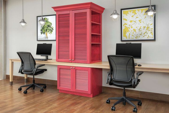 Business Center 25 of 25