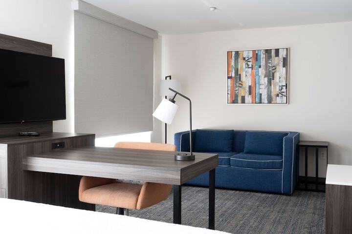 Room 15 of 22
