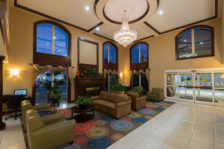 Hotel Interior 7 of 32