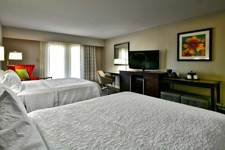 Room 33 of 47