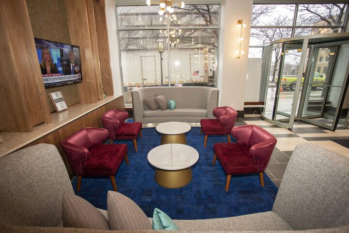 BLU-Tique Akron, a Tribute Portfolio Hotel