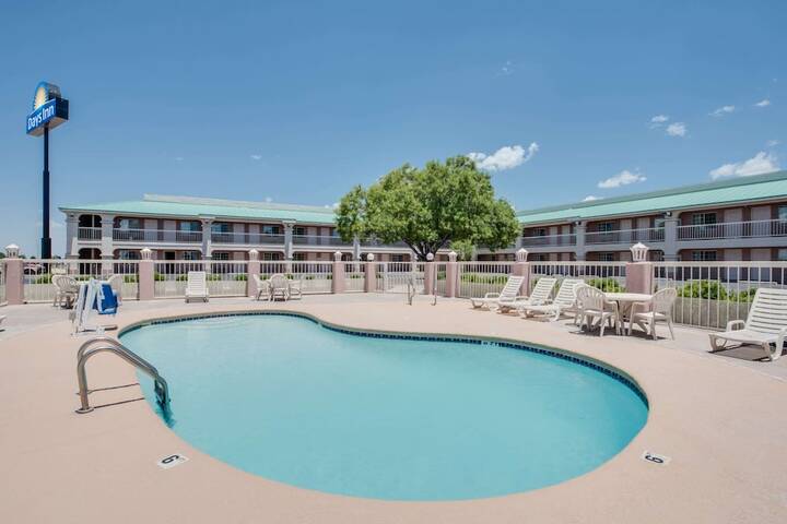 Pool 3 of 16